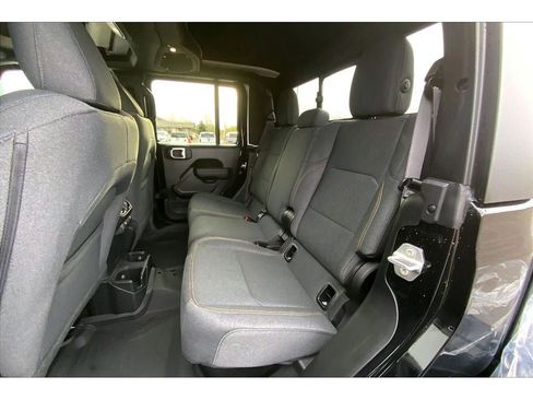 New 2026 Jeep Gladiator Sport AWD/4WD image 11