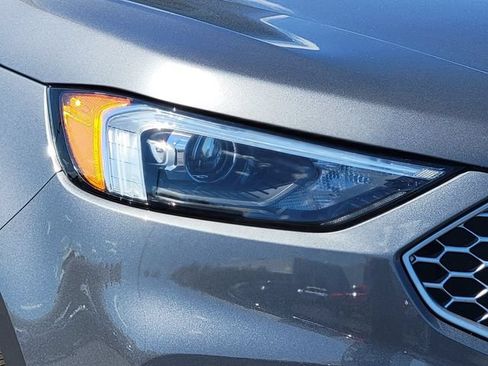 Certified 2023 Ford Edge SEL w/ Convenience Package AWD/4WD image 16