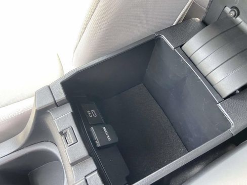Used 2023 Toyota Corolla Cross LE FWD image 27