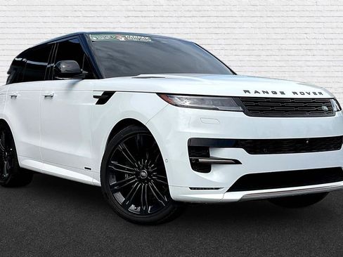Used 2025 Land Rover Range Rover Sport Autobiography AWD/4WD image 3