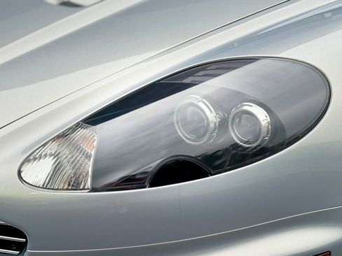 Used 2012 Aston Martin DBS Volante image 13