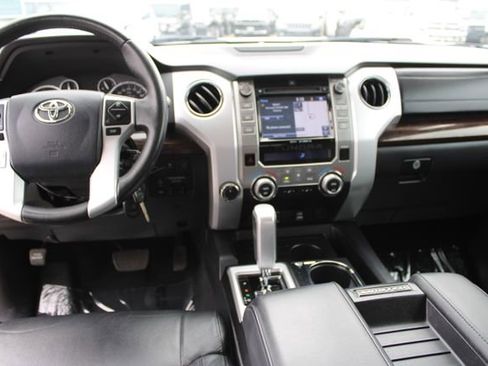 Used 2017 Toyota Tundra Limited w/ Limited Premium Package AWD/4WD image 17