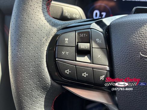 Used 2025 Ford Explorer ST-Line AWD/4WD image 31
