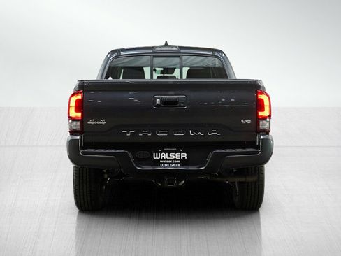 Used 2022 Toyota Tacoma SR image 4