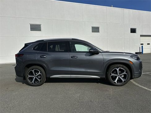 New 2026 Volkswagen Tiguan SE image 6