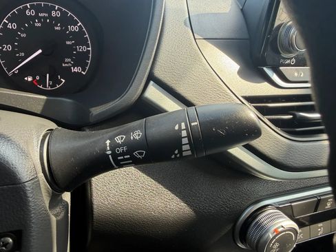 Used 2024 Nissan Altima 2.5 S FWD image 15