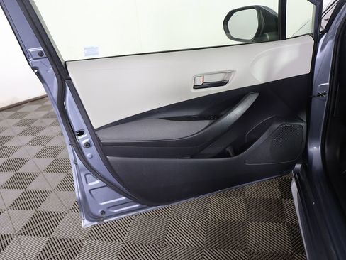 Used 2022 Toyota Corolla LE image 18