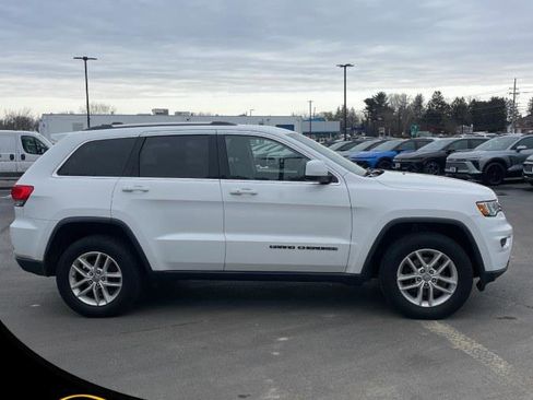 Used 2018 Jeep Grand Cherokee Laredo image 10