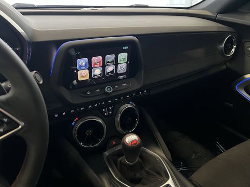 Used 2018 Chevrolet Camaro ZL1 image 16