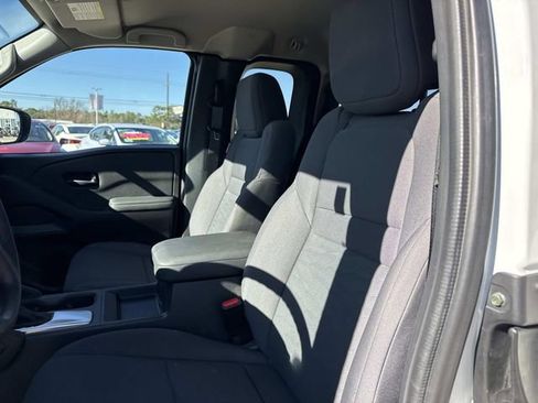 Used 2024 Nissan Frontier S w/ S Utility Package image 9