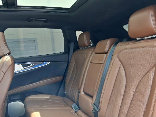 Used 2023 Lincoln Nautilus Reserve w/ Equipment Group 202A AWD/4WD image 24