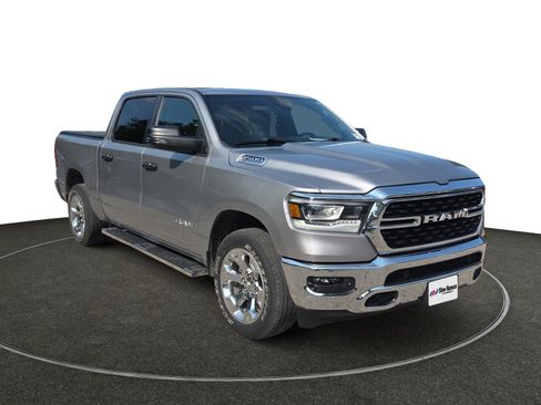 Used 2023 RAM 1500 Big Horn AWD/4WD image 9