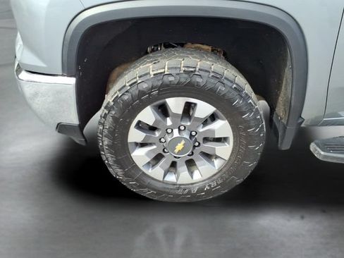 Used 2024 Chevrolet Silverado 3500 LT w/ Safety Package AWD/4WD image 12