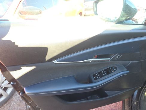 Used 2021 MAZDA CX-30 AWD 2.5 S image 11