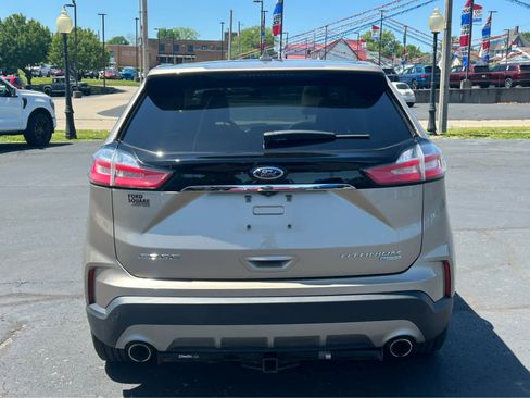 Used 2020 Ford Edge Titanium w/ Equipment Group 301A FWD image 6