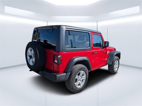 Used 2020 Jeep Wrangler Sport S image 3