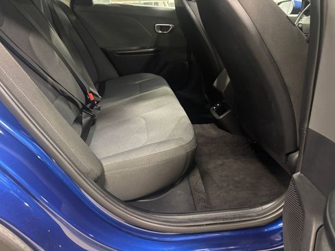 Used 2025 Kia K4 FWD image 39