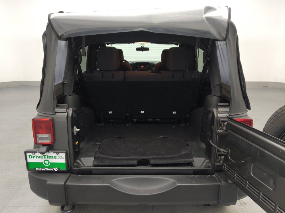 Used 2017 Jeep Wrangler Unlimited Sport w/ Connectivity Group AWD/4WD image 29
