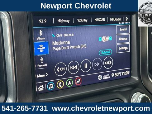 Used 2020 GMC Sierra 2500 AT4 w/ AT4 Premium Package image 18