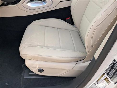 New 2026 Mercedes-Benz GLS 450 4MATIC image 4