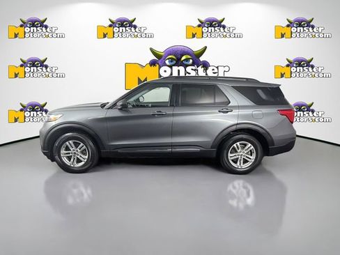 Used 2022 Ford Explorer XLT w/ Equipment Group 202A AWD/4WD image 8