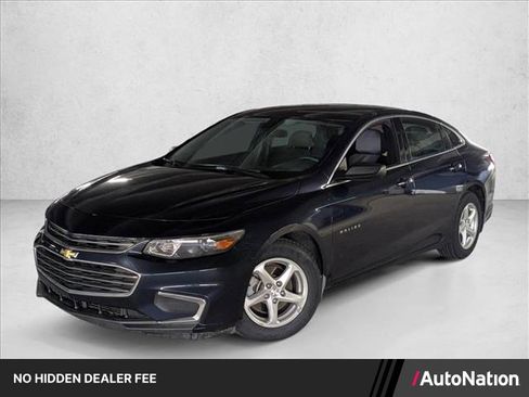 Used 2018 Chevrolet Malibu LS FWD image 1