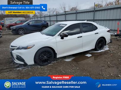 Used 2022 Toyota Camry SE w/ Convenience Package