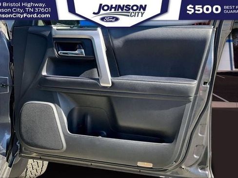 Used 2022 Toyota 4Runner SR5 Premium w/ Moonroof Package AWD/4WD image 30