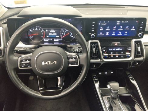 Used 2022 Kia Sorento S w/ Panoramic Sunroof Package FWD image 22