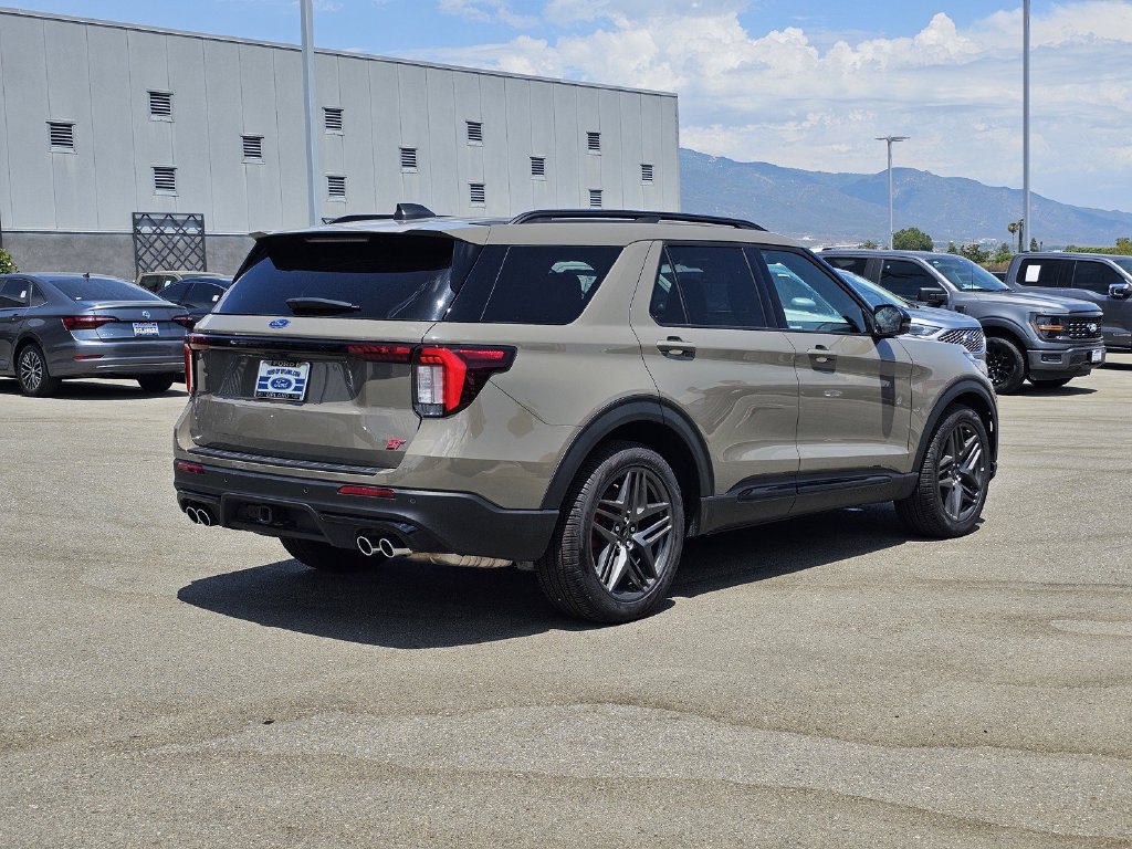 Used 2026 Ford Explorer ST w/ Sun And Sound Package AWD/4WD image 8