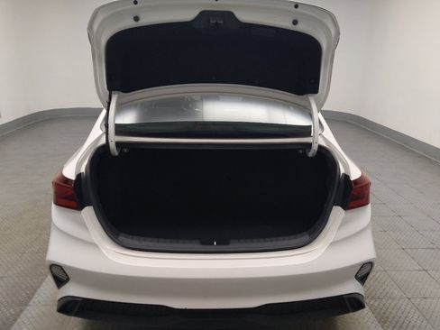 Used 2022 Kia Forte LXS FWD image 29