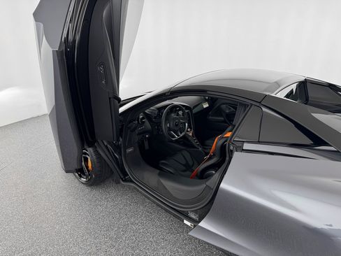 New 2026 McLaren 750S Spider image 12