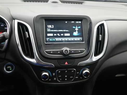 Used 2018 Chevrolet Equinox LT image 15