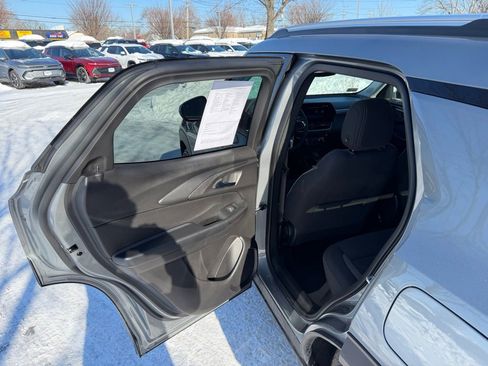 Used 2026 Chevrolet TrailBlazer LT w/ LT Cold Weather Package image 15