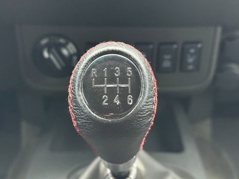 Used 2016 Nissan Frontier PRO-4X image 23