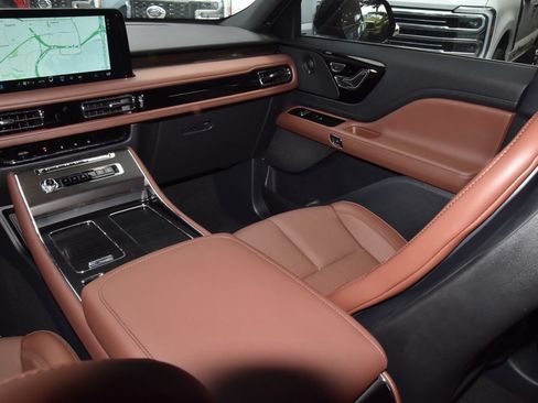 New 2026 Lincoln Aviator Reserve RWD image 18