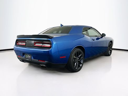 Used 2023 Dodge Challenger SXT w/ Plus Package RWD image 9