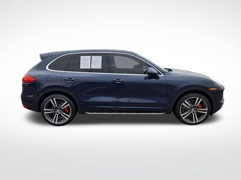 Used 2011 Porsche Cayenne Turbo AWD/4WD image 2