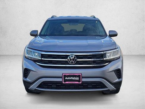 Used 2022 Volkswagen Atlas SE image 2