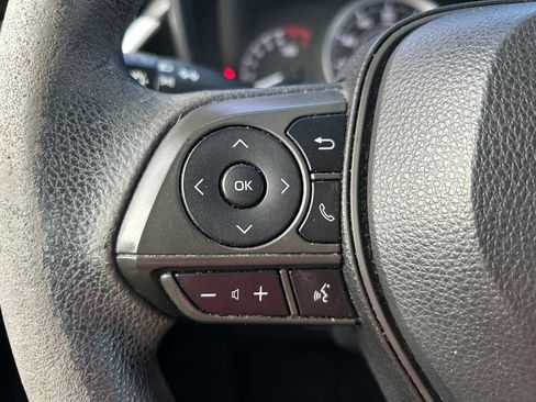 Used 2021 Toyota Corolla LE FWD image 20