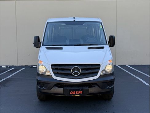 Used 2016 Mercedes-Benz Sprinter 2500 image 3
