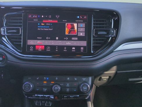 Used 2024 Dodge Durango GT AWD/4WD image 14