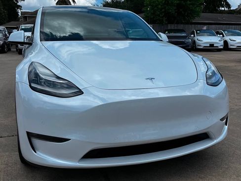 Used 2021 Tesla Model Y Long Range AWD/4WD image 3