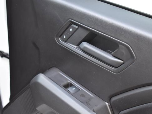 Used 2025 Chevrolet Colorado W/T RWD image 52