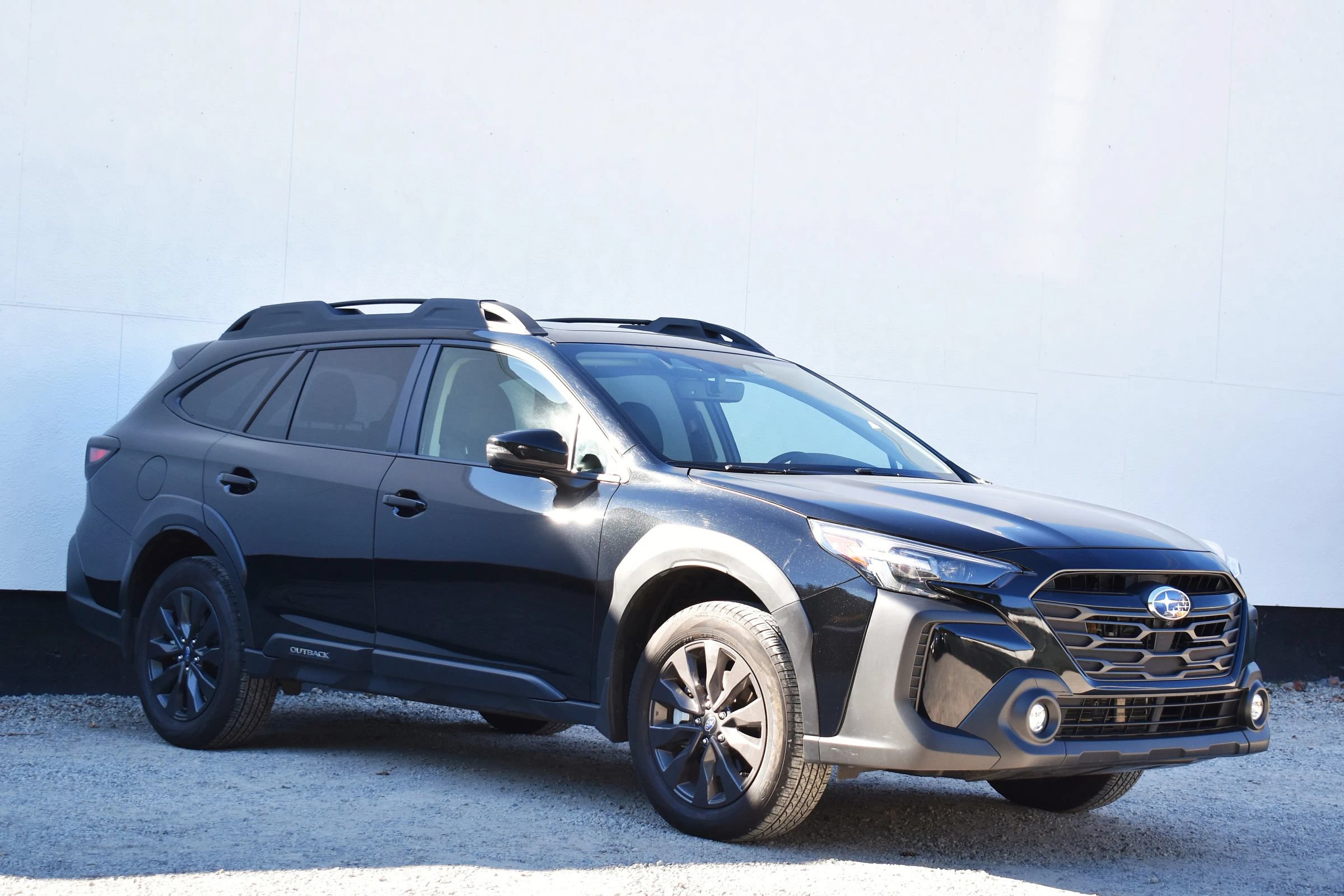 Used 2025 Subaru Outback Onyx Edition XT AWD/4WD image 1