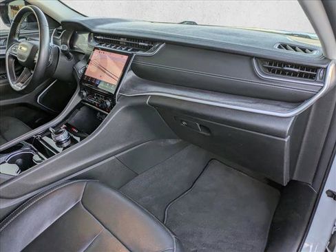 Used 2022 Jeep Grand Cherokee L Limited image 23