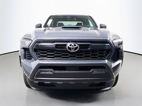 New 2025 Toyota Tacoma TRD Sport image 7