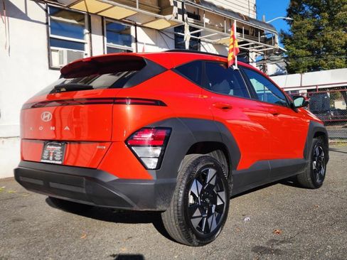 Used 2025 Hyundai Kona SEL image 4