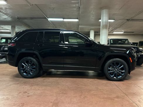 New 2026 Jeep Grand Cherokee Limited AWD/4WD image 6
