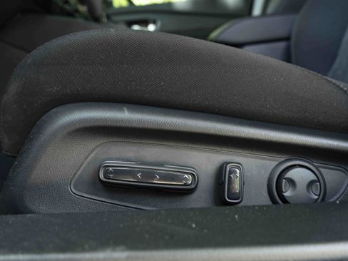 Used 2025 Honda Accord Sport image 39